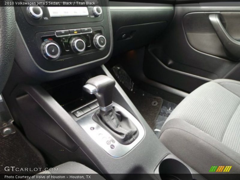 Black / Titan Black 2010 Volkswagen Jetta S Sedan