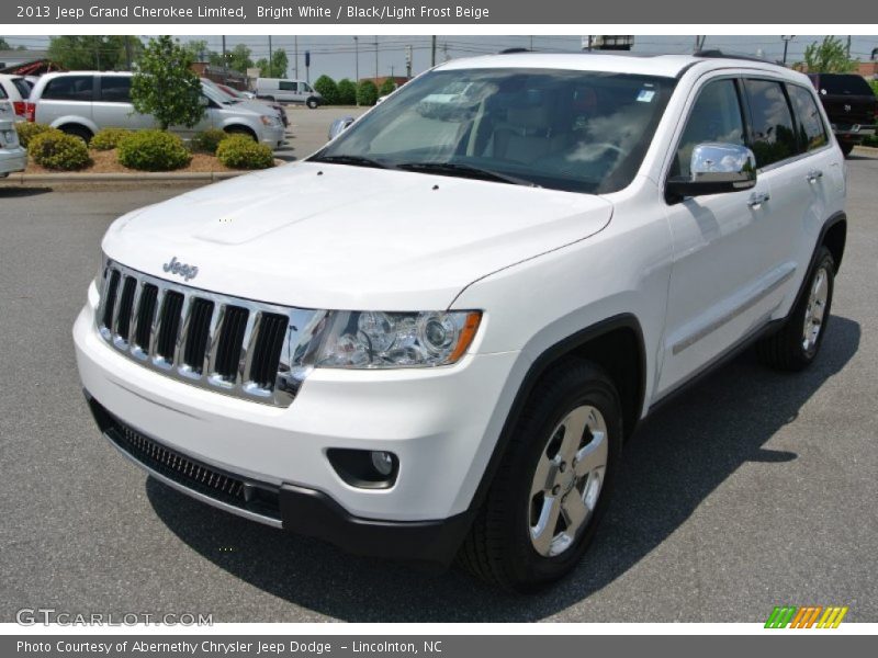 Bright White / Black/Light Frost Beige 2013 Jeep Grand Cherokee Limited