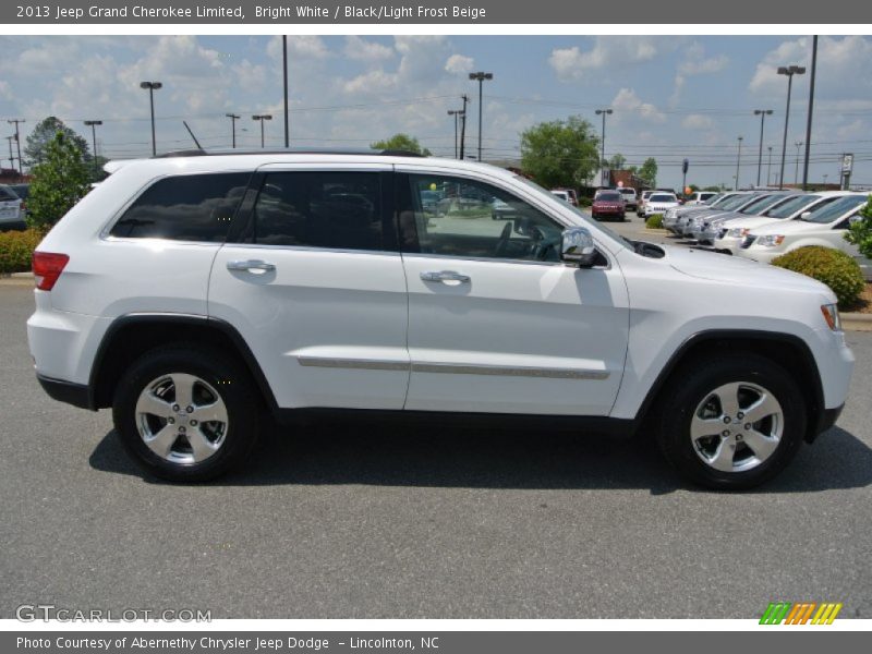 Bright White / Black/Light Frost Beige 2013 Jeep Grand Cherokee Limited