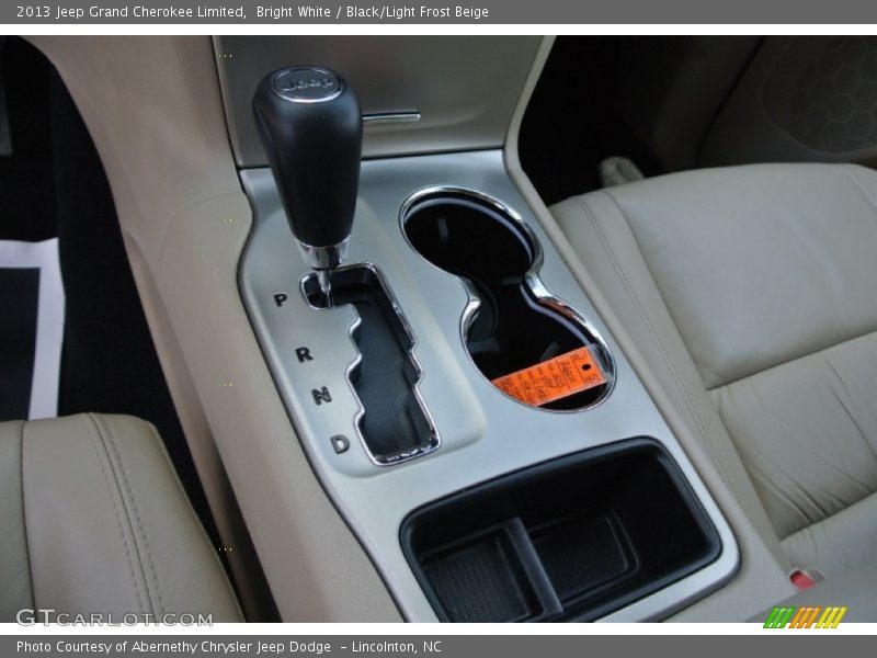 Bright White / Black/Light Frost Beige 2013 Jeep Grand Cherokee Limited