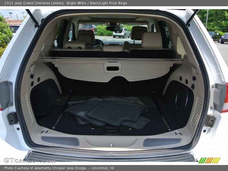Bright White / Black/Light Frost Beige 2013 Jeep Grand Cherokee Limited