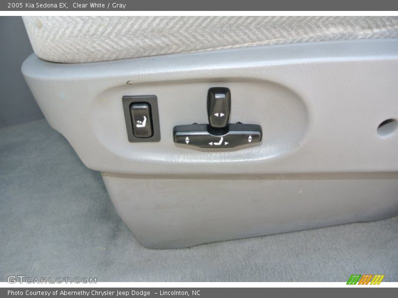 Clear White / Gray 2005 Kia Sedona EX