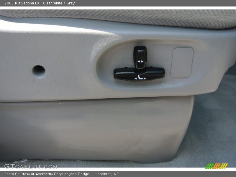 Clear White / Gray 2005 Kia Sedona EX