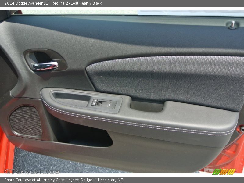 Redline 2-Coat Pearl / Black 2014 Dodge Avenger SE