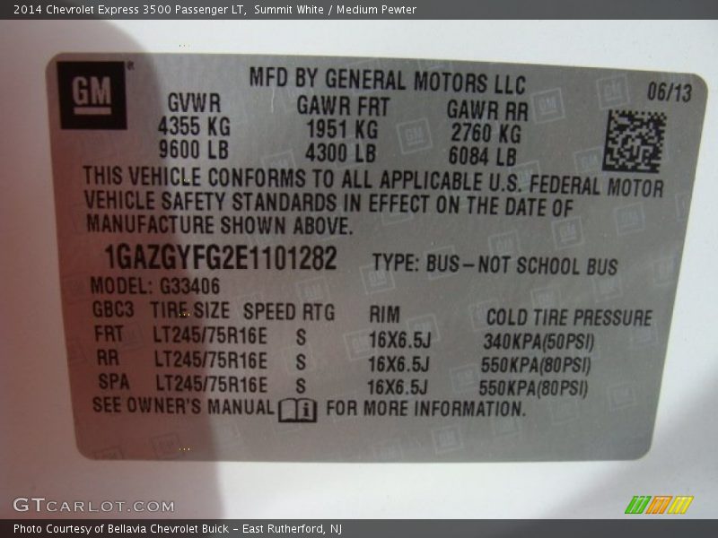 Summit White / Medium Pewter 2014 Chevrolet Express 3500 Passenger LT