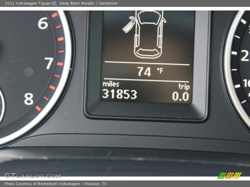 Deep Black Metallic / Sandstone 2011 Volkswagen Tiguan SE