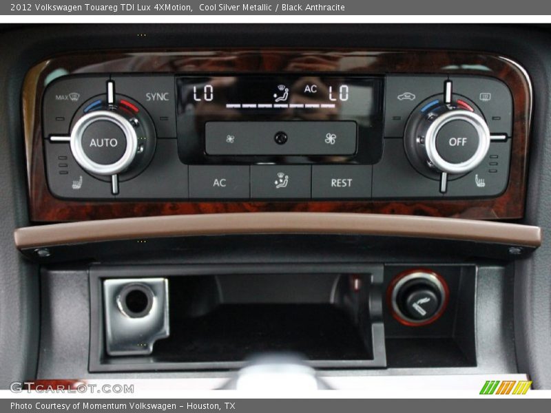 Cool Silver Metallic / Black Anthracite 2012 Volkswagen Touareg TDI Lux 4XMotion