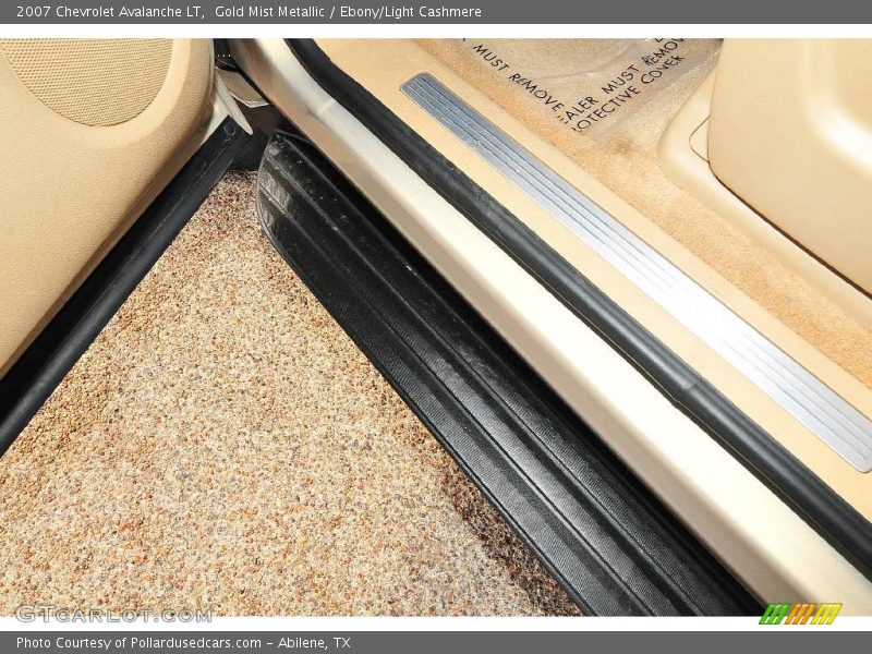 Gold Mist Metallic / Ebony/Light Cashmere 2007 Chevrolet Avalanche LT