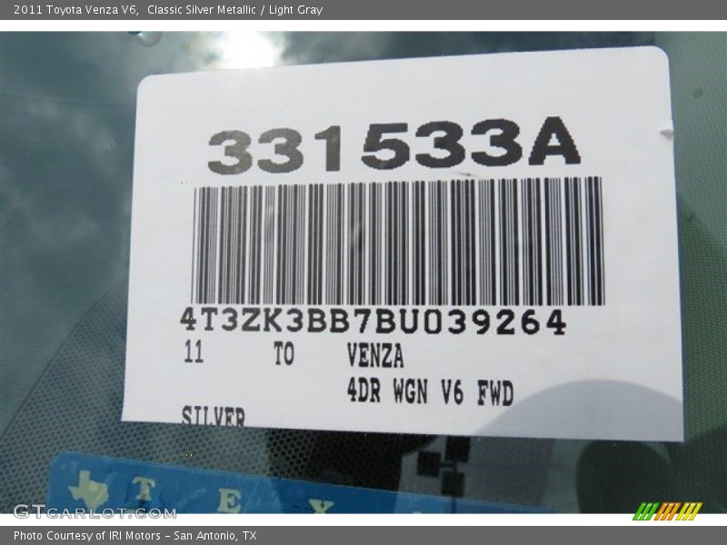 Classic Silver Metallic / Light Gray 2011 Toyota Venza V6