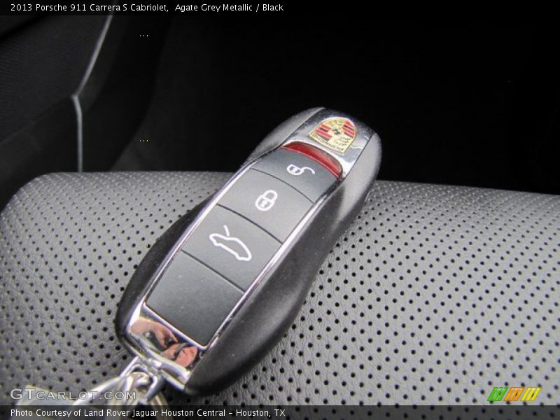 Keys of 2013 911 Carrera S Cabriolet