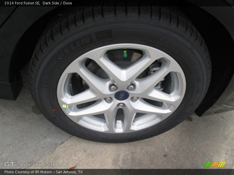 Dark Side / Dune 2014 Ford Fusion SE