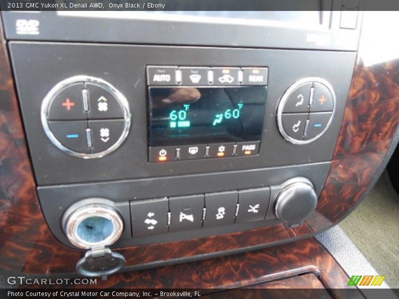 Onyx Black / Ebony 2013 GMC Yukon XL Denali AWD