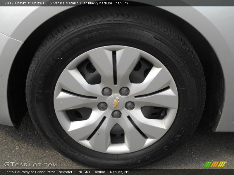 Silver Ice Metallic / Jet Black/Medium Titanium 2012 Chevrolet Cruze LS