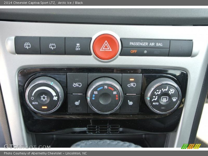 Arctic Ice / Black 2014 Chevrolet Captiva Sport LTZ