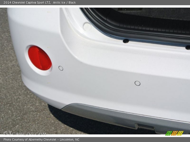 Arctic Ice / Black 2014 Chevrolet Captiva Sport LTZ