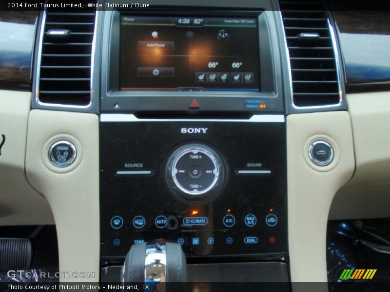 White Platinum / Dune 2014 Ford Taurus Limited