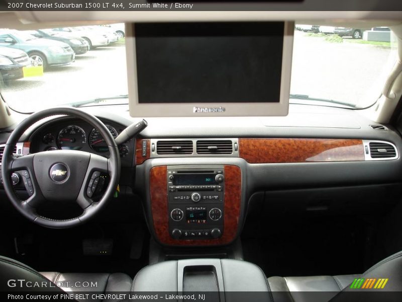 Summit White / Ebony 2007 Chevrolet Suburban 1500 LT 4x4