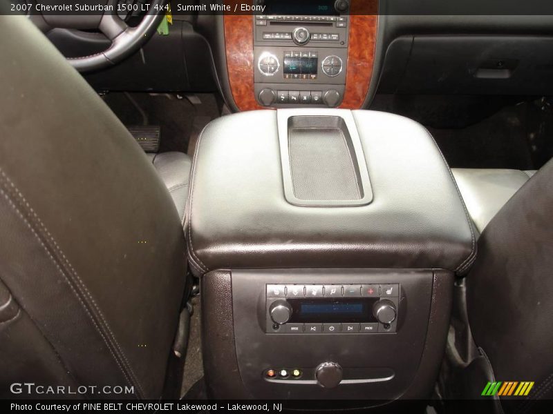 Summit White / Ebony 2007 Chevrolet Suburban 1500 LT 4x4