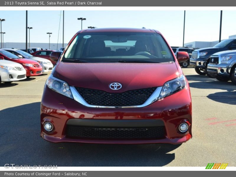 Salsa Red Pearl / Dark Charcoal 2013 Toyota Sienna SE