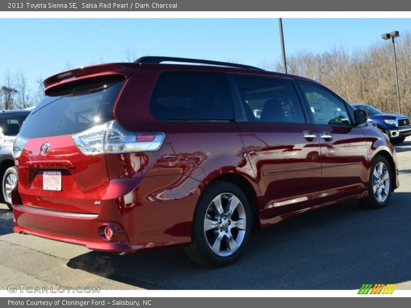 Salsa Red Pearl / Dark Charcoal 2013 Toyota Sienna SE