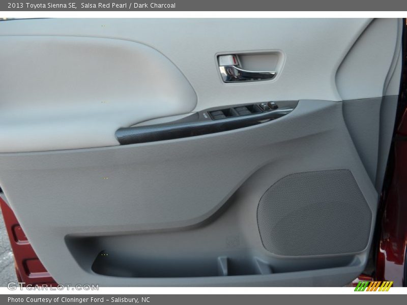 Salsa Red Pearl / Dark Charcoal 2013 Toyota Sienna SE