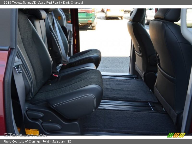 Salsa Red Pearl / Dark Charcoal 2013 Toyota Sienna SE