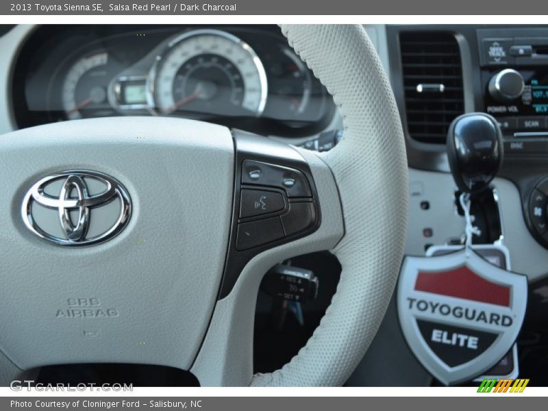 Salsa Red Pearl / Dark Charcoal 2013 Toyota Sienna SE