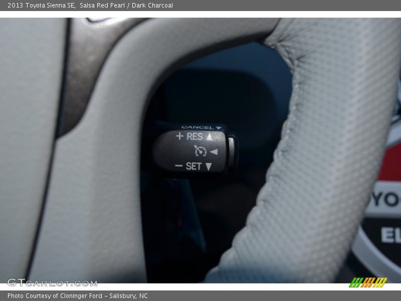 Salsa Red Pearl / Dark Charcoal 2013 Toyota Sienna SE