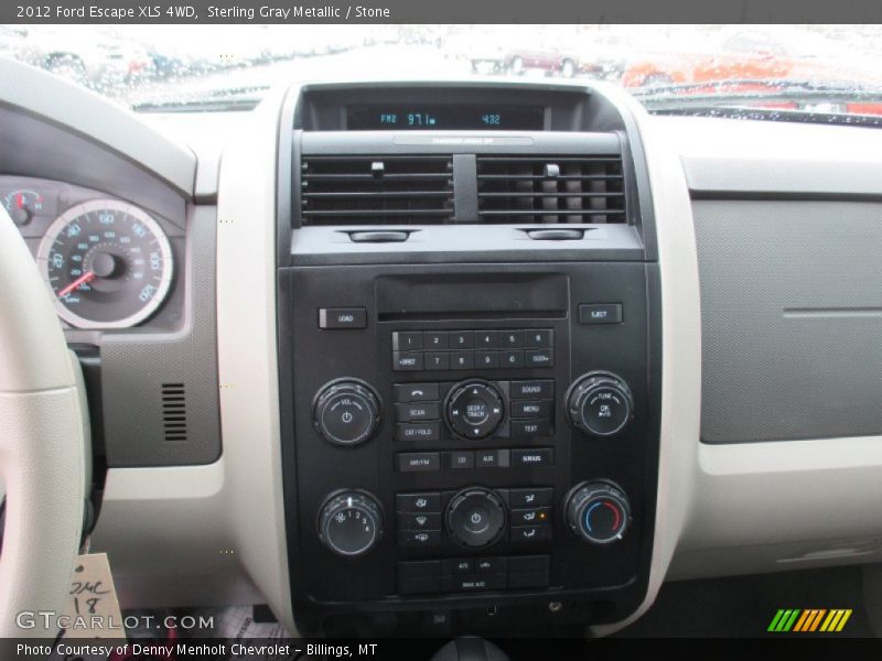 Controls of 2012 Escape XLS 4WD