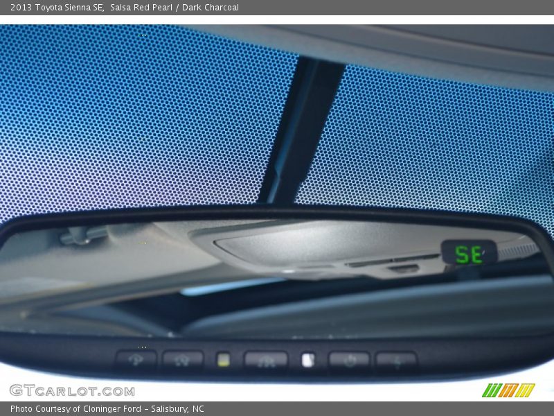 Salsa Red Pearl / Dark Charcoal 2013 Toyota Sienna SE