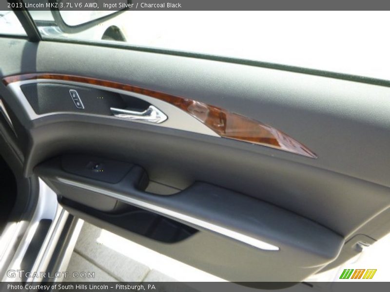 Ingot Silver / Charcoal Black 2013 Lincoln MKZ 3.7L V6 AWD