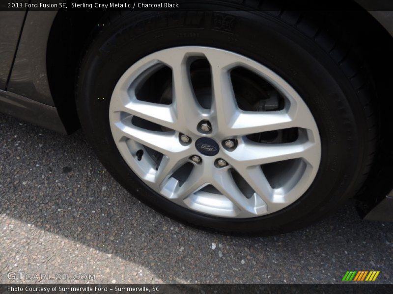 Sterling Gray Metallic / Charcoal Black 2013 Ford Fusion SE