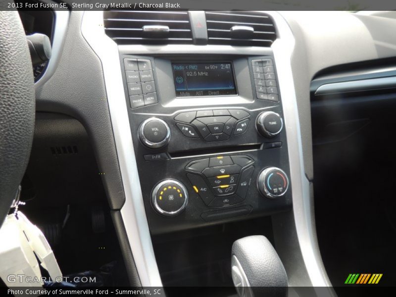 Sterling Gray Metallic / Charcoal Black 2013 Ford Fusion SE