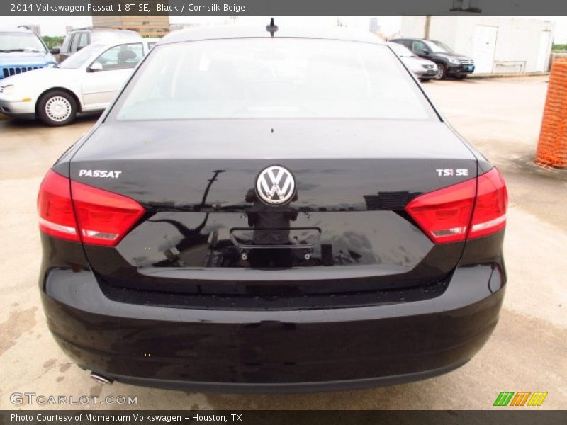 Black / Cornsilk Beige 2014 Volkswagen Passat 1.8T SE