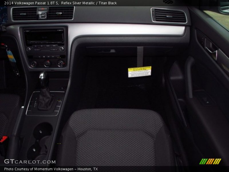Reflex Silver Metallic / Titan Black 2014 Volkswagen Passat 1.8T S