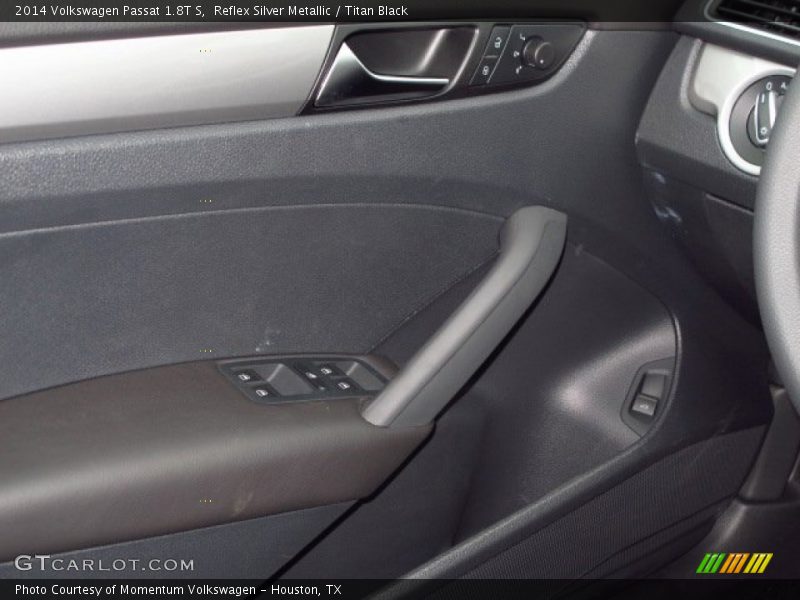 Reflex Silver Metallic / Titan Black 2014 Volkswagen Passat 1.8T S