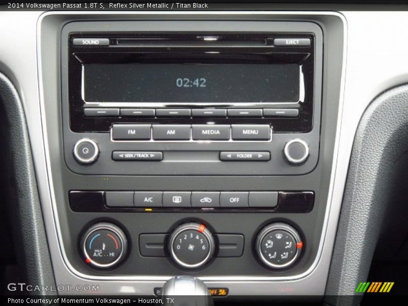 Reflex Silver Metallic / Titan Black 2014 Volkswagen Passat 1.8T S
