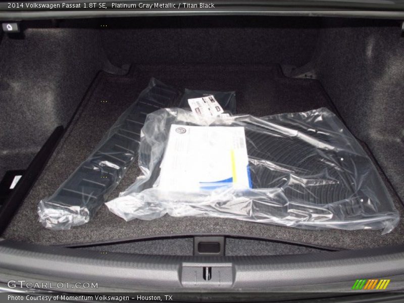 Platinum Gray Metallic / Titan Black 2014 Volkswagen Passat 1.8T SE