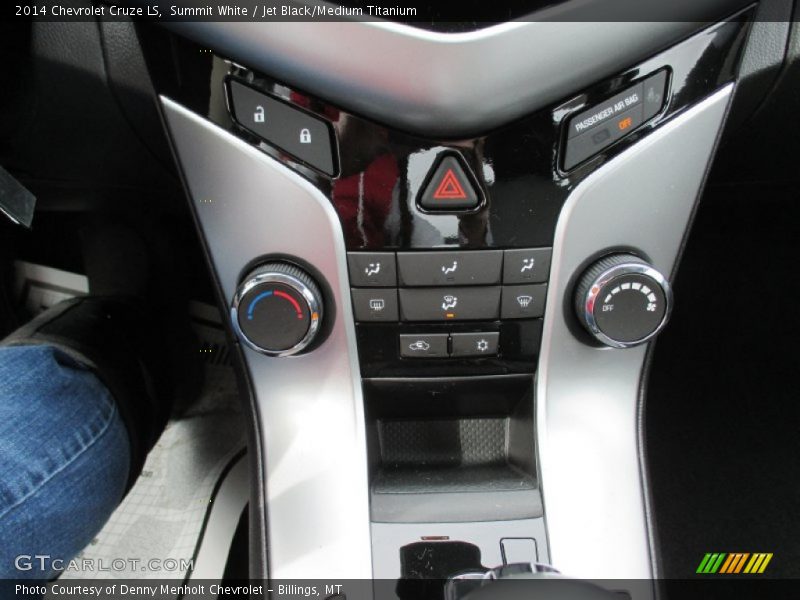Summit White / Jet Black/Medium Titanium 2014 Chevrolet Cruze LS