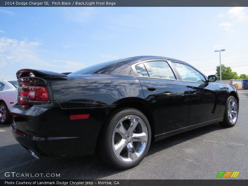 Pitch Black / Black/Light Frost Beige 2014 Dodge Charger SE
