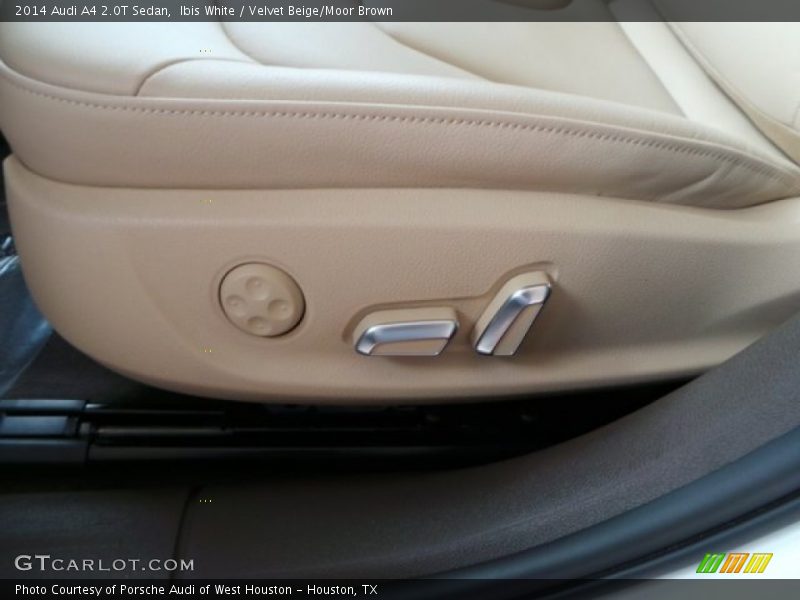 Ibis White / Velvet Beige/Moor Brown 2014 Audi A4 2.0T Sedan