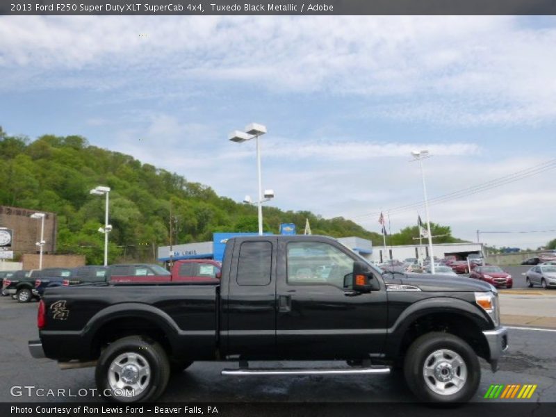 Tuxedo Black Metallic / Adobe 2013 Ford F250 Super Duty XLT SuperCab 4x4