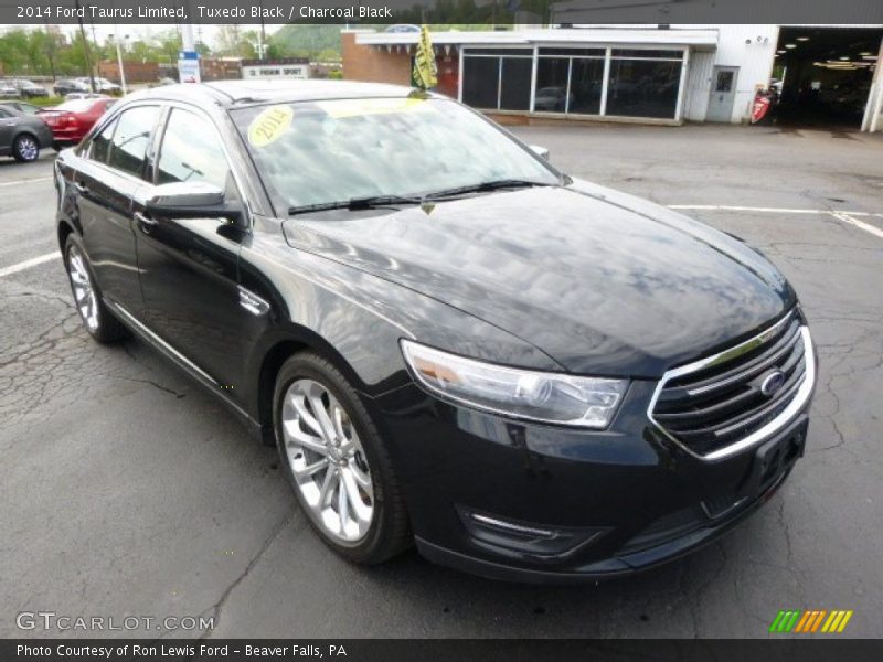 Tuxedo Black / Charcoal Black 2014 Ford Taurus Limited