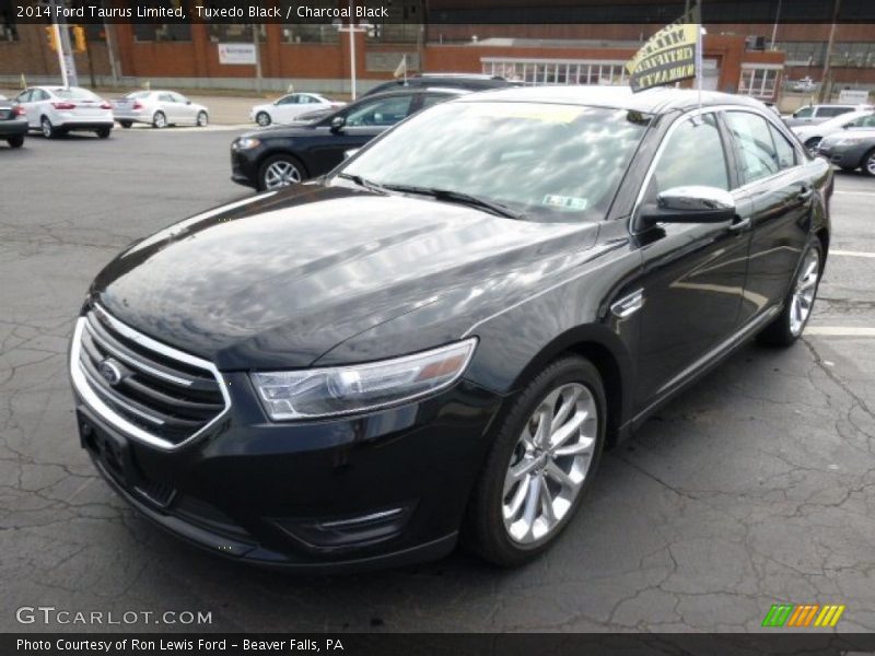 Tuxedo Black / Charcoal Black 2014 Ford Taurus Limited