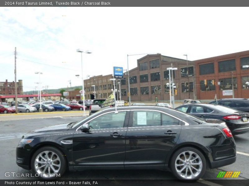 Tuxedo Black / Charcoal Black 2014 Ford Taurus Limited