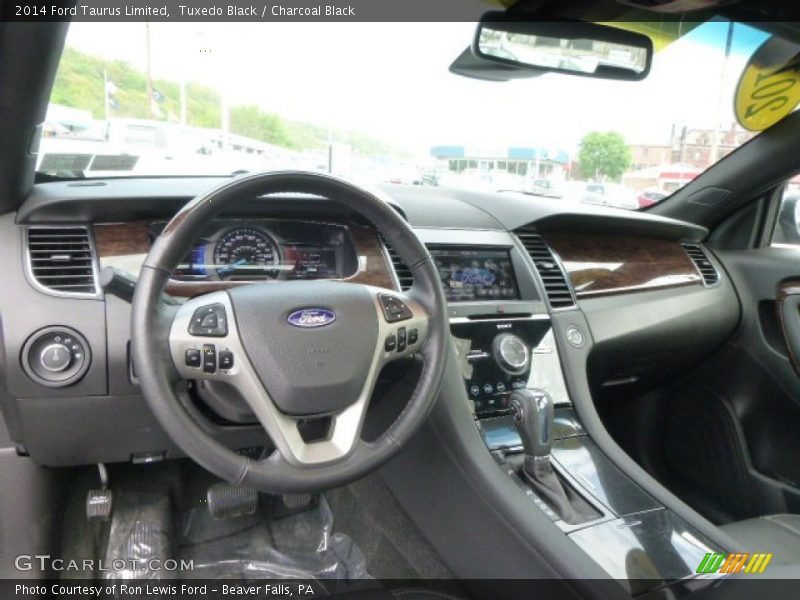 Tuxedo Black / Charcoal Black 2014 Ford Taurus Limited