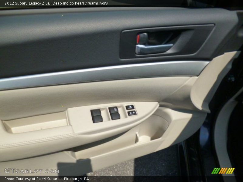 Deep Indigo Pearl / Warm Ivory 2012 Subaru Legacy 2.5i