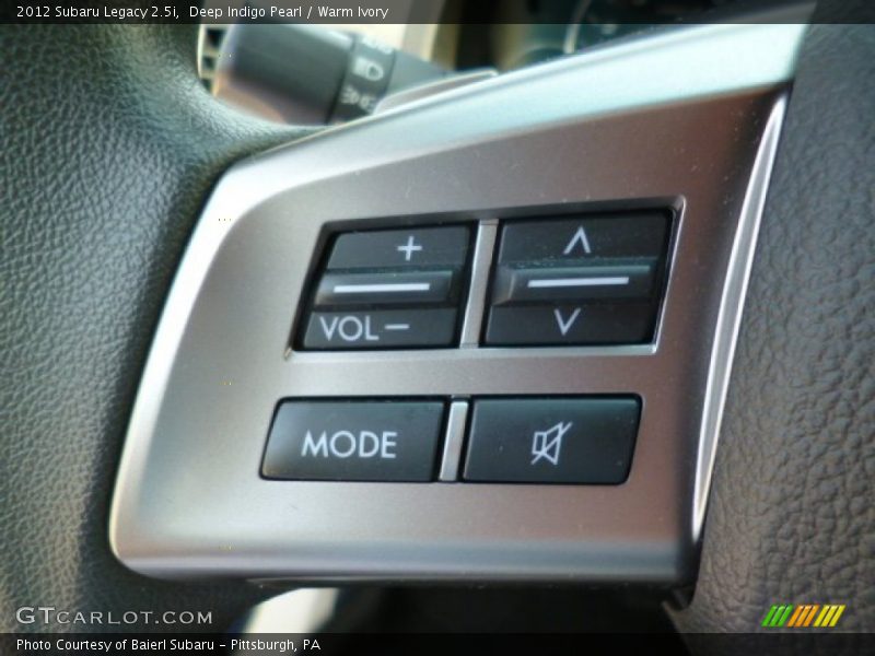 Deep Indigo Pearl / Warm Ivory 2012 Subaru Legacy 2.5i