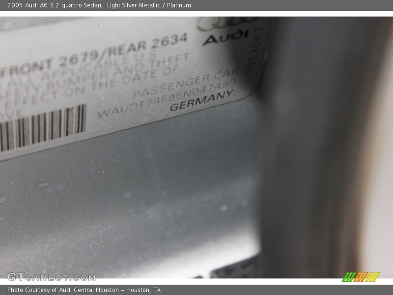 Light Silver Metallic / Platinum 2005 Audi A6 3.2 quattro Sedan