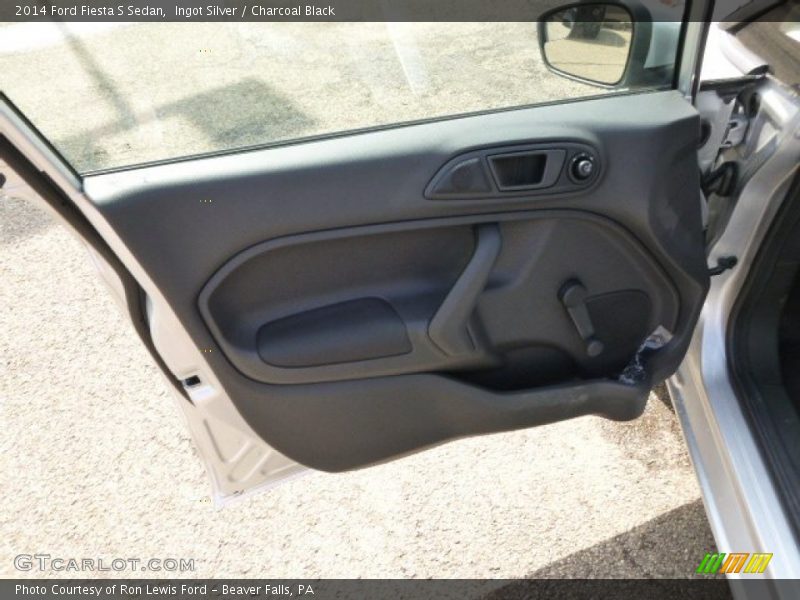 Ingot Silver / Charcoal Black 2014 Ford Fiesta S Sedan